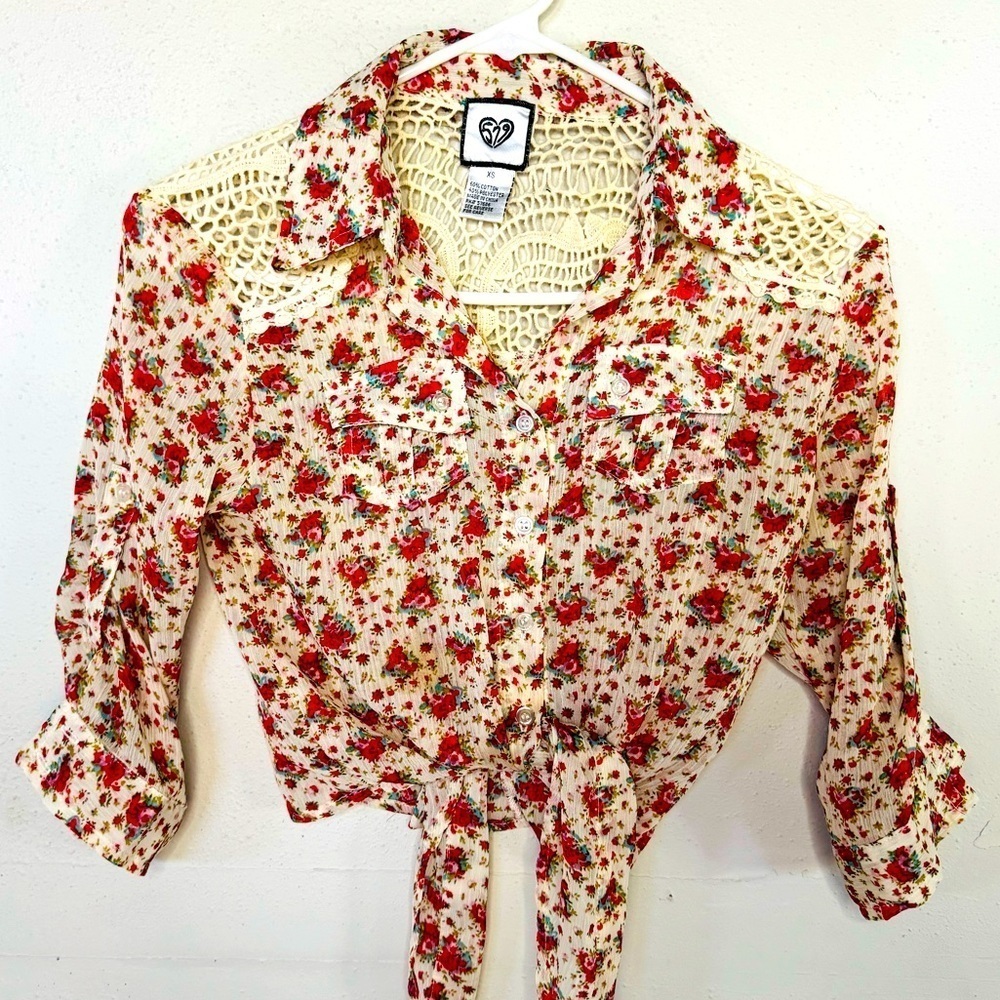Beautiful cow boy / floral crop top Y2K